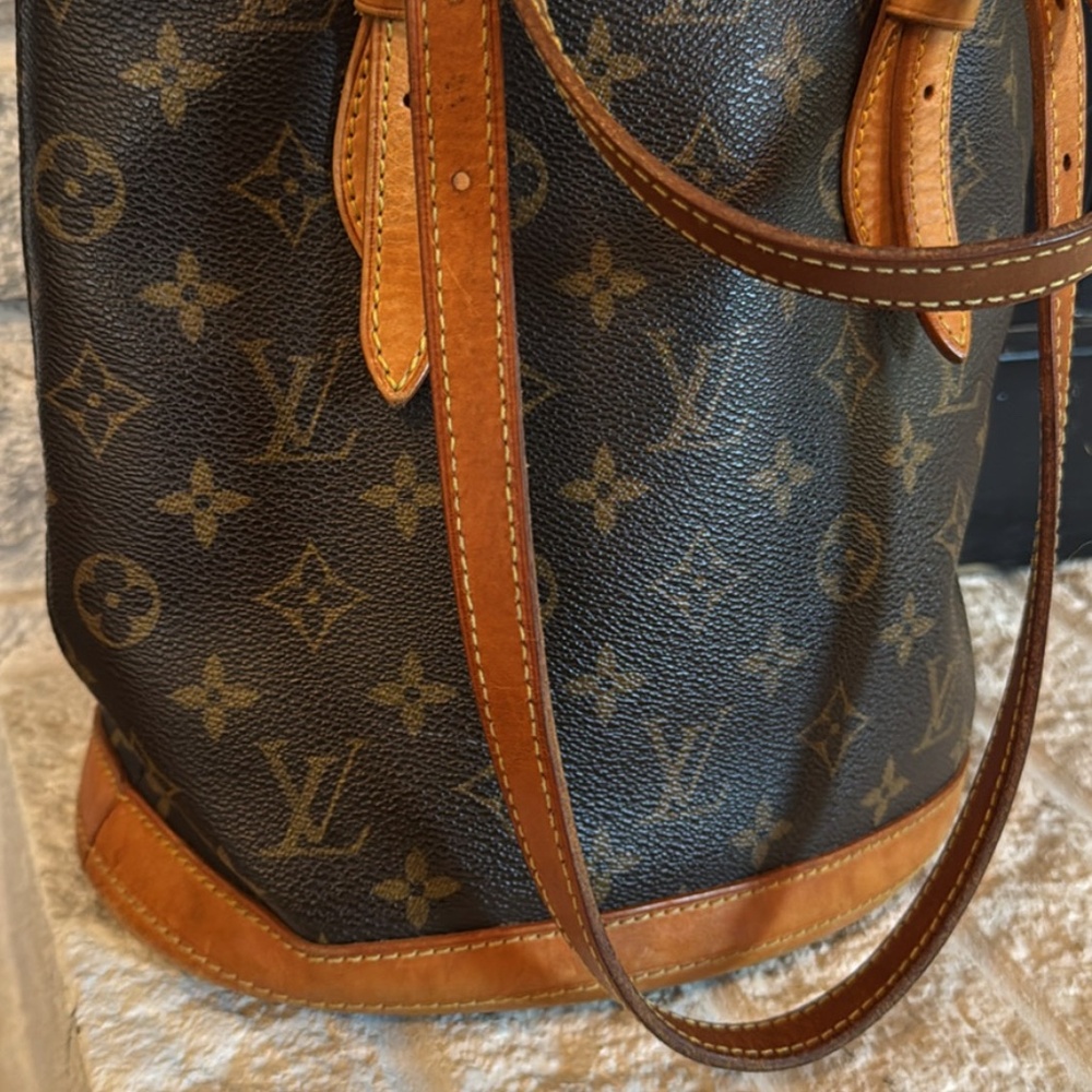 Louis Vuitton handbag - Picture 6 of 6